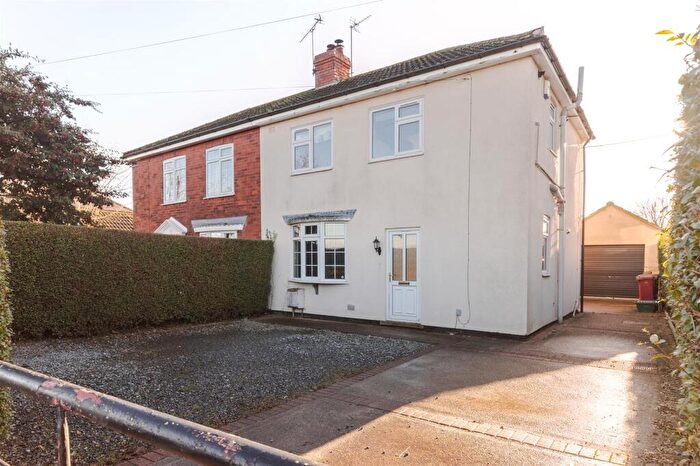 3 Bedroom Semi Detached House For Sale In Holme Lane, Messingham, DN17