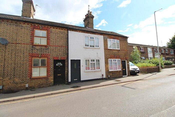 2 Bedroom Terraced House To Rent In High Street, Sandy, SG19