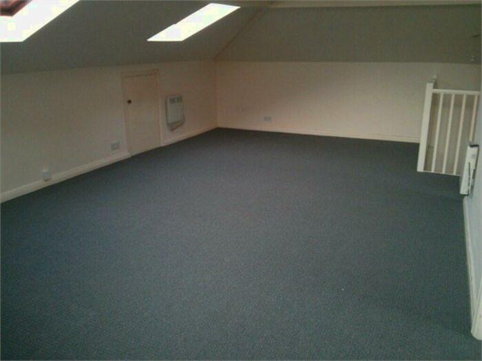 Flat To Rent In St Peters Road, Croydon, Surrey, CR0