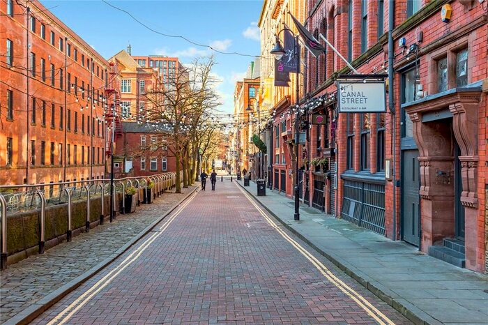 2 Bedroom Flat To Rent In Canal Street, Manchester, M1