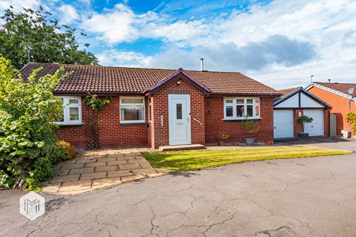 3 Bedroom Bungalow For Sale In Gables Close, Fearnhead, Warrington, Cheshire, WA2