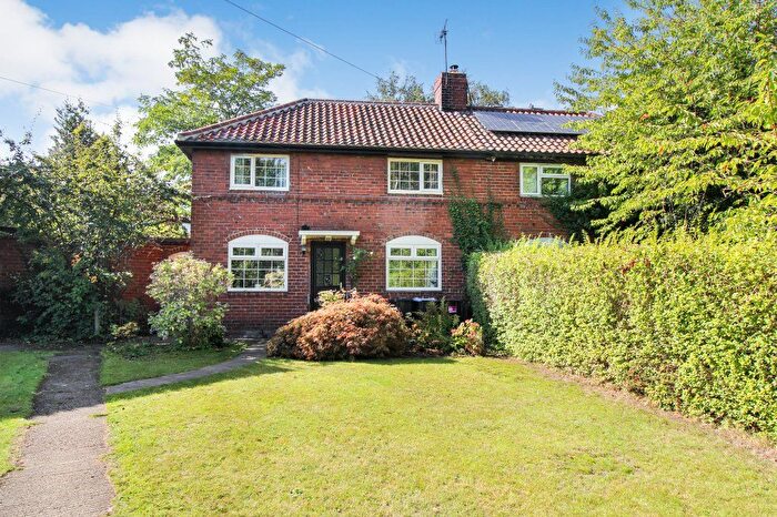 3 Bedroom Semi-Detached House For Sale In Boroughbridge Road, Green Hammerton, York, North Yorkshire, YO26