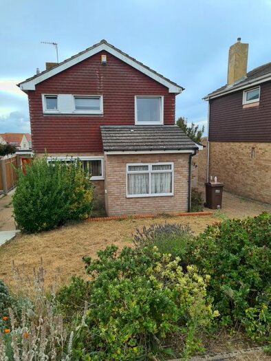 3 Bedroom Detached House To Rent In Links Drive, Bexhill, TN40