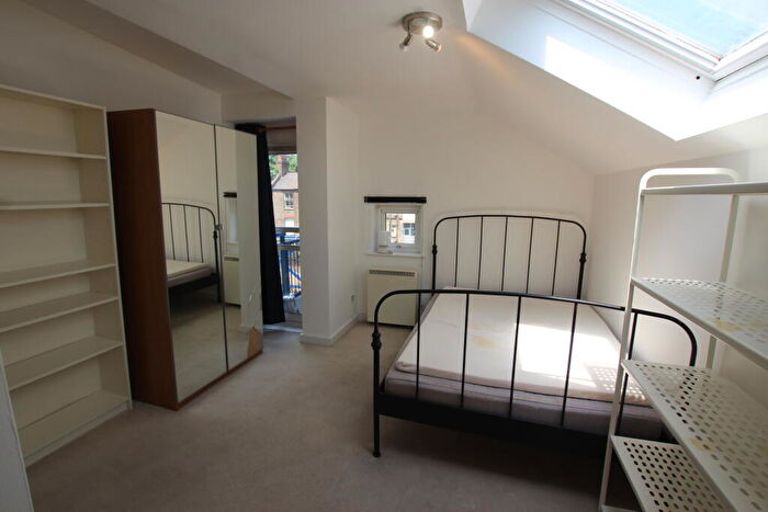 1 Bedroom Property To Rent In Newlands Quay, London, Greater London, E1W