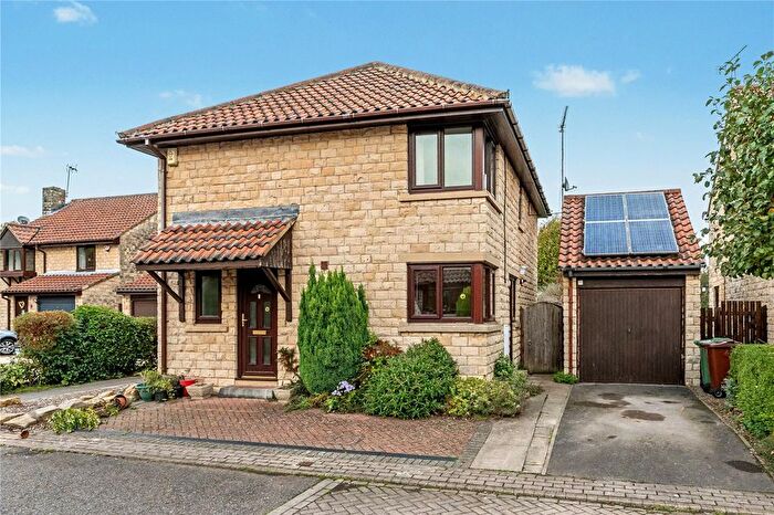 4 Bedroom Detached House For Sale In North Grove Way, Wetherby, West Yorkshire, LS22