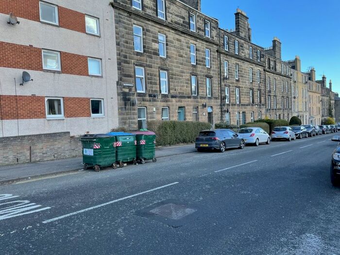 2 Bedroom Flat To Rent In Blackness Road, Dundee, DD2