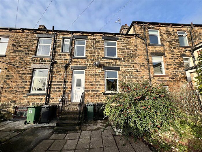 3 Bedroom Terraced House To Rent In New Bank Street, Morley, LS27