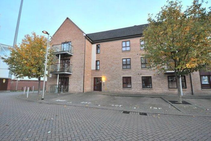 2 Bedroom Detached House To Rent In Standside, Northampton, NN5