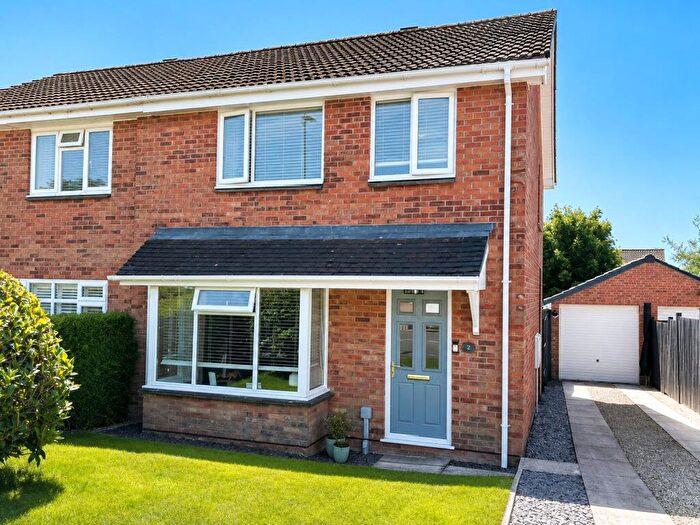 3 Bedroom Semi Detached House For Sale In Mayfield Close, Bodmin, Cornwall, PL31