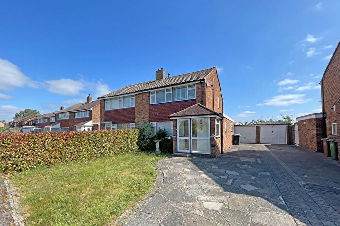 3 Bedroom Semi-Detached House To Rent In Poplar Crescent, West Ewell, KT19