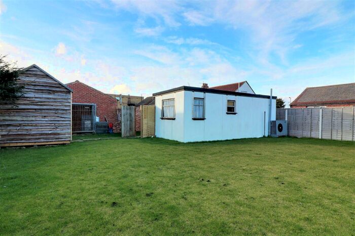 1 Bedroom Property To Rent In Wheatlands Avenue, Hayling Island, PO11