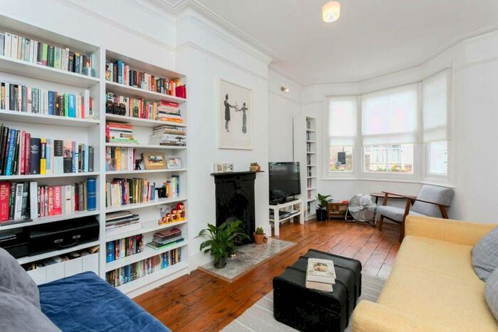 4 Bedroom House To Rent In St Johns Road, Walthamstow, London, E17