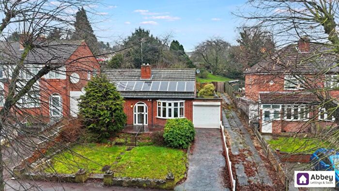 2 Bedroom Detached Bungalow For Sale In Anstey Lane, Leicester, LE4