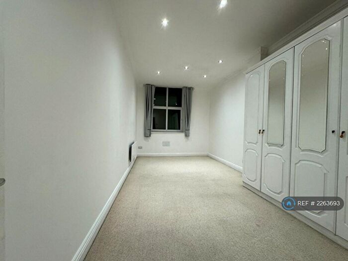 1 Bedroom Flat To Rent In Guy Street, Padiham, Burnley, BB12