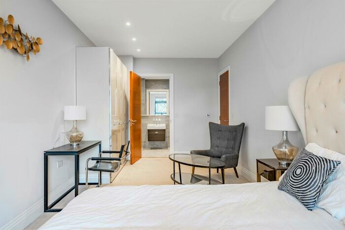 3 Bedroom Apartment To Rent In Muswell Hill, Muswell Hill, London, N10