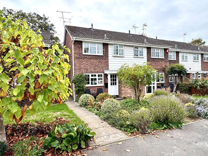 3 Bedroom End Of Terrace House For Sale In Harebell Close, Hartley Wintney, Hook, RG27