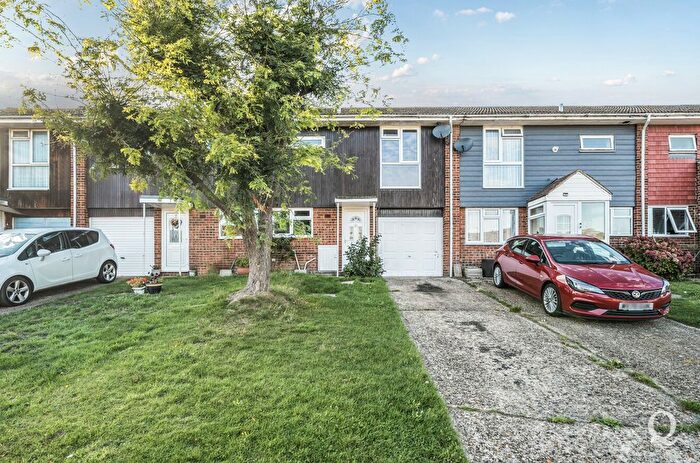 3 Bedroom Terraced House For Sale In Lonsdale Drive, Gillingham, Kent, ME8