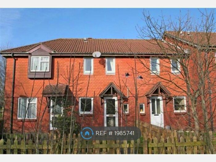 2 Bedroom Terraced House To Rent In Breamore Close, New Milton, BH25