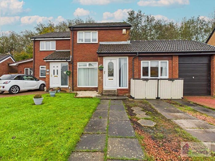 4 Bedroom Semi-detached Villa For Sale In Craiglee, Valleyfield, East Kilbride, G75