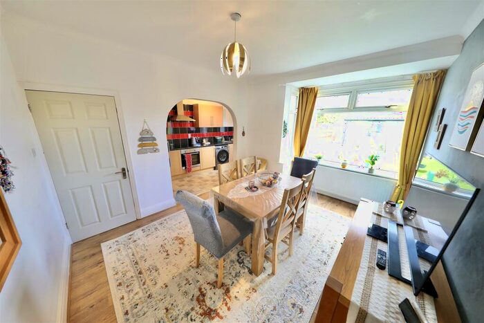 3 Bedroom Terraced House For Sale In Hotham Road North, Hull, HU5