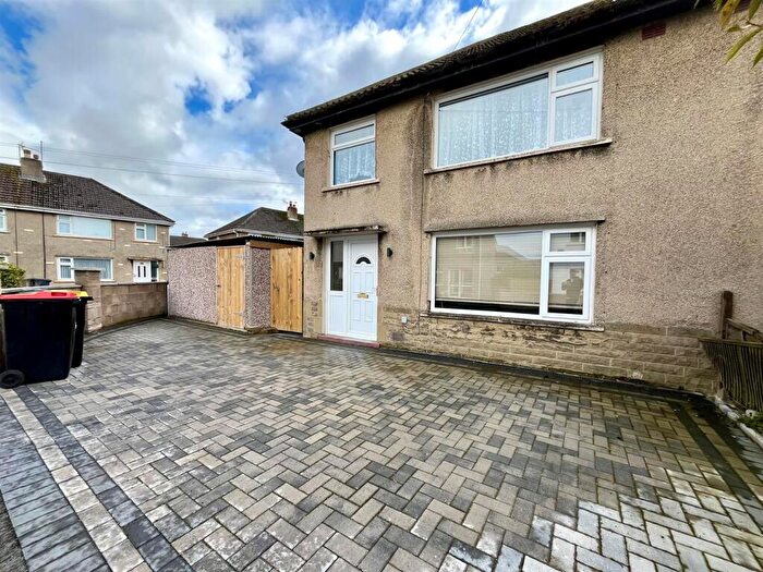 3 Bedroom Semi-Detached House To Rent In Hutton Crescent, Morecambe, LA4