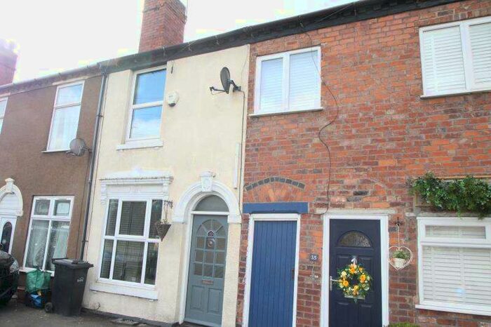 2 Bedroom Terraced House To Rent In Dudley Road, Halesowen, West Midlands, B63