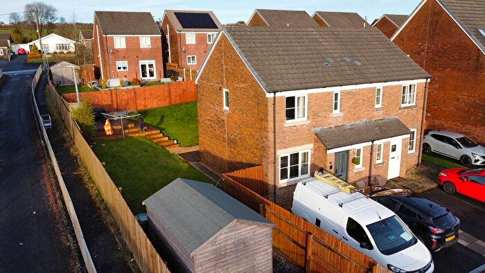 3 Bedroom Semi Detached House For Sale In Bro Eithin, Cefneithin, Llanelli, SA14