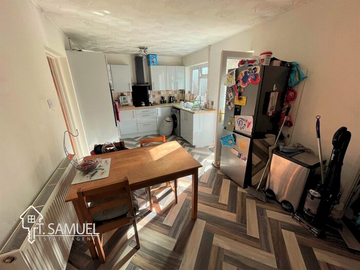 2 Bedroom Terraced House For Sale In High Street, Mountain Ash, CF45