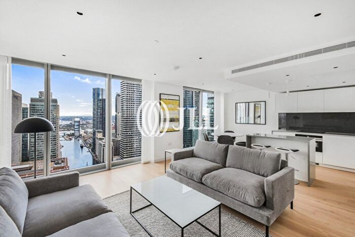 2 Bedroom Flat To Rent In Landmark Pinnacle, Marsh Wall, E14