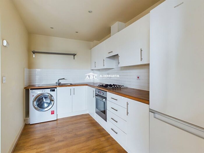 1 Bedroom Flat To Rent In Cameron Crescent, Edgware, HA8