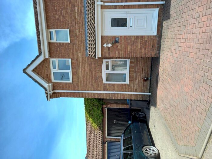 2 Bedroom Semi-Detached House To Rent In Southbrook Close, Poole, BH17