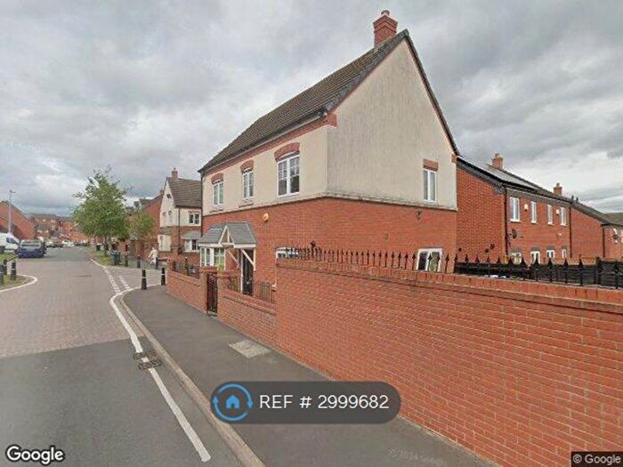 3 Bedroom Detached House To Rent In Crown St, Smethwick, B66
