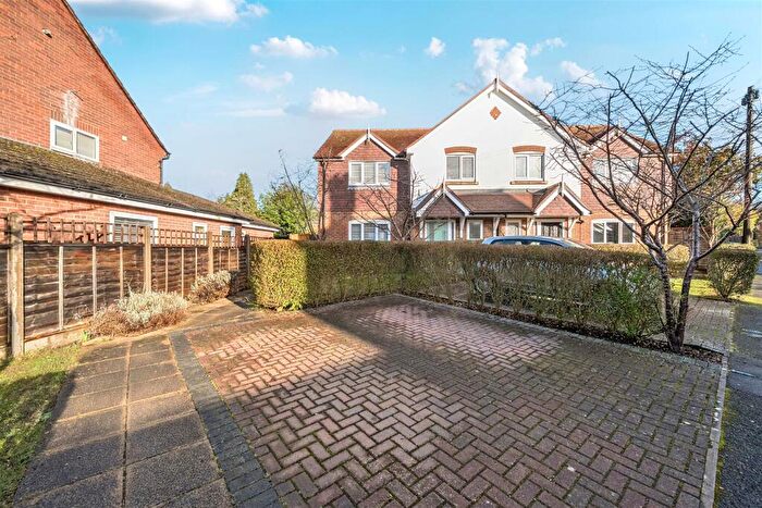 3 Bedroom Semi-Detached House For Sale In Church Road East Crowthorne, Berkshire, RG45