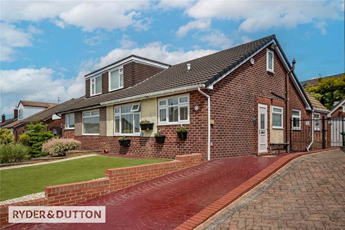 3 Bedroom Semi Detached Bungalow For Sale In Helston Drive, Royton, Oldham, Greater Manchester, OL2
