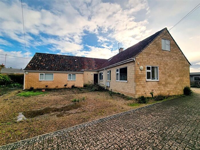 5 Bedroom Detached Bungalow For Sale In Top Lane, Whitley, Melksham, SN12