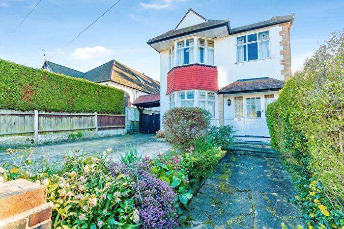 3 Bedroom Detached House For Sale In York Road, South Croydon, CR2