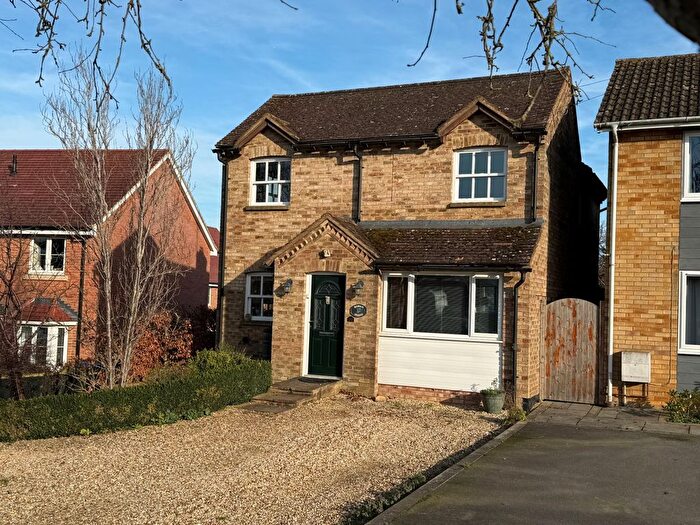 4 Bedroom Detached House For Sale In Buckingham Road, Steeple Claydon, Buckingham, MK18