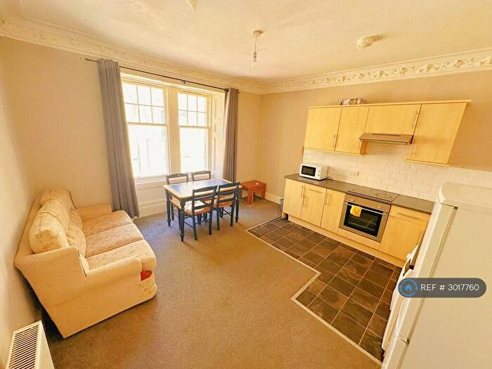 3 Bedroom Flat To Rent In Forester Street, Dundee, DD1