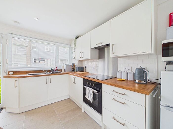 2 Bedroom Property For Sale In Trewent Park, Freshwater East, SA71