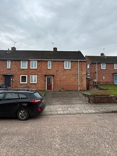 3 Bedroom End Terrace House To Rent In Amyson Road, Leicester, LE5