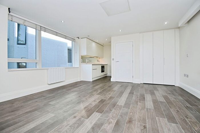 Studio To Rent In London Road, Bromley, BR1