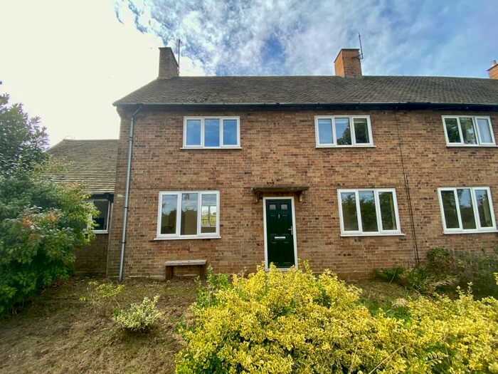 3 Bedroom Semi-Detached House To Rent In Stradsett, King's Lynn, PE33