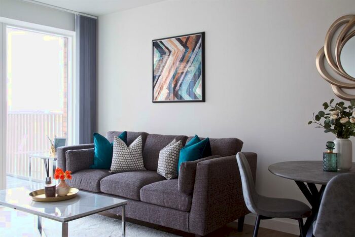 2 Bedroom Apartment To Rent In Alington House, Clarendon, N8