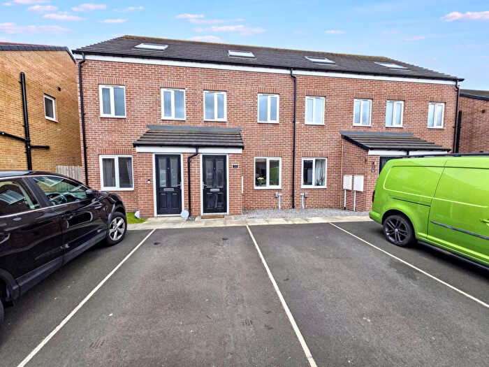 3 Bedroom Town House For Sale In Saxilby Close, St. Nicholas Manor, Cramlington, Northumberland, NE23