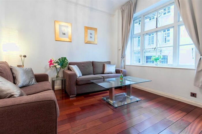 1 Bedroom Flat To Rent In Hertford Street, Mayfair, W1J