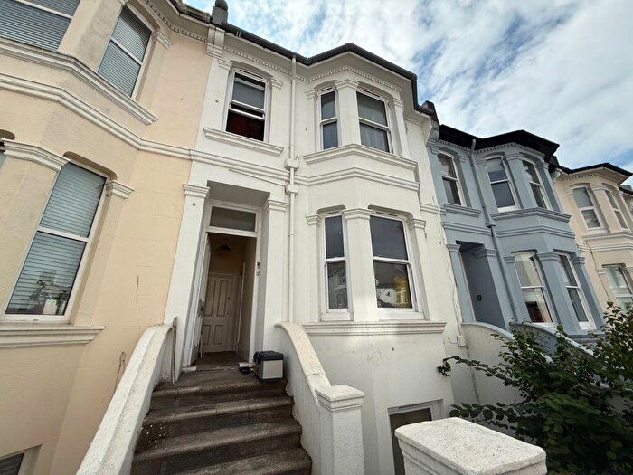1 Bedroom Flat To Rent In Queens Park Road, Brighton, BN2