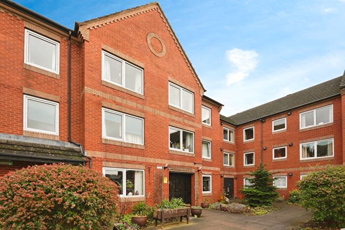 1 Bedroom Flat For Sale In St. Marys Road, Evesham, Worcestershire, WR11