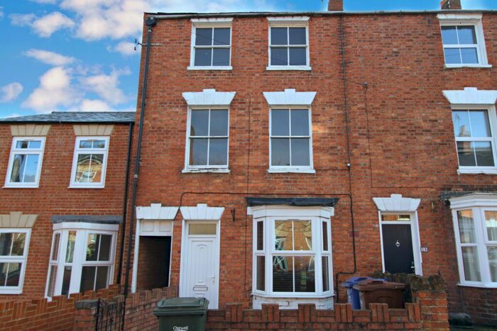 3 Bedroom Terraced House To Rent In Marlborough Place, Banbury, Oxon OX16