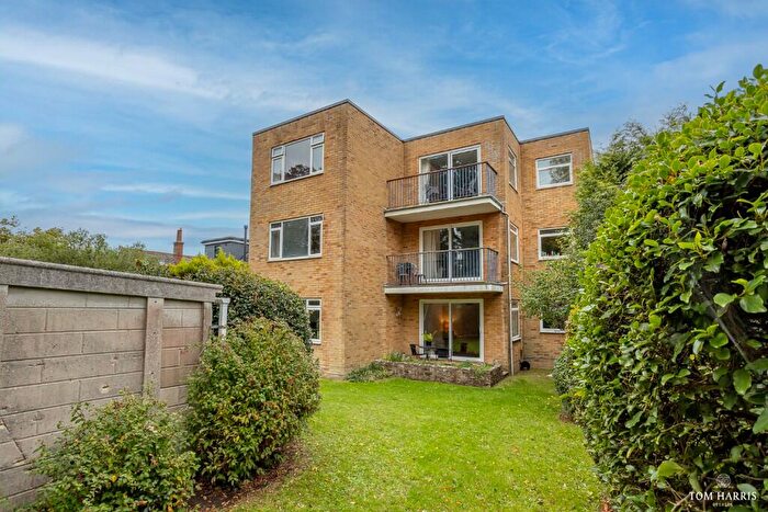 2 Bedroom Apartment For Sale In Beaufort Road, Bournemouth, Dorset, BH6