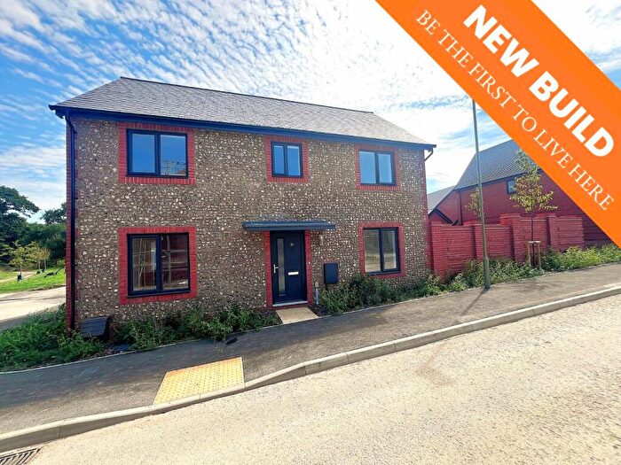 4 Bedroom Detached House To Rent In Flagpond Road, Whiteley, Fareham, Hampshire, PO15